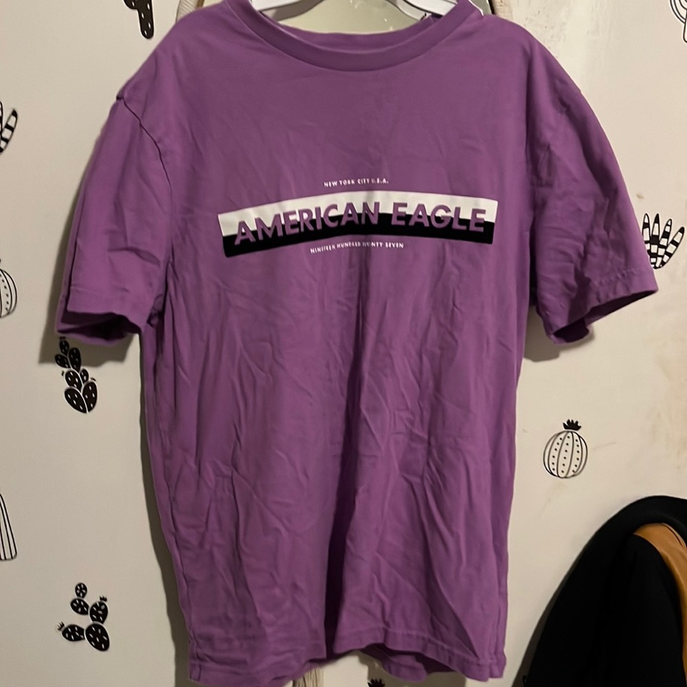 american eagle t-shirt, purple, size S